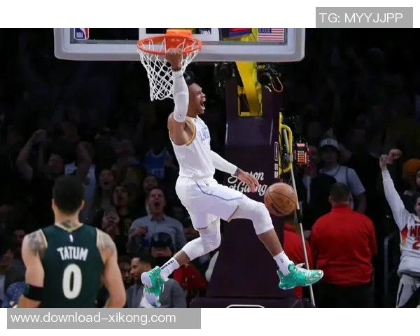 威少新赛季表现亮眼场均118分55板4助三分命中率高达50 威少新赛季表现亮眼场均118分55板4助三分命中率高达50